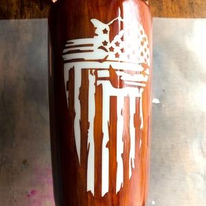 ‘Wood grain’ tumbler